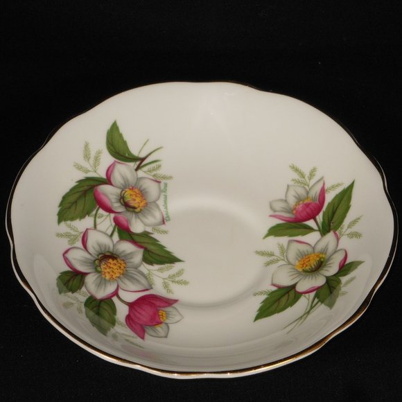 Tea cup & Saucer. REGENCY UK fine bone china with gold rim - Picture 5 of 8